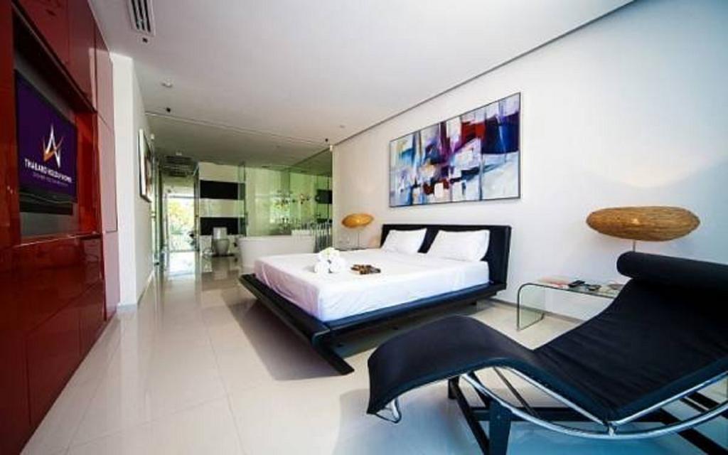 Atika Villas Patong Exterior photo